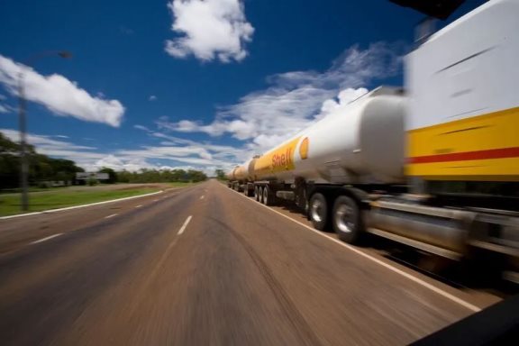百年油氣巨頭搬家又改名：荷蘭怒了，英國(guó)笑了！