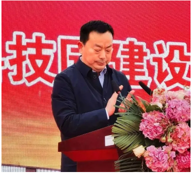 江昕輪胎以掀起第三次輪胎革命為使命，建成全國免充氣輪胎產(chǎn)業(yè)園項(xiàng)目。