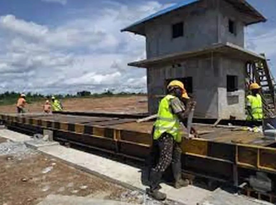 利比里亞橡膠加工廠開工建設(shè) 利比里亞橡膠加工廠開工建設(shè)
