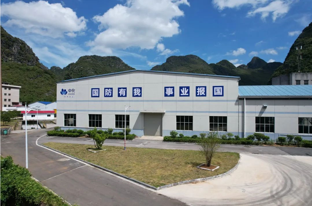 曙光院是國家高新技術(shù)企業(yè)，是國內(nèi)特種輪胎行業(yè)領(lǐng)軍企業(yè)