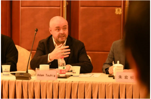 　貝卡爾特亞洲區(qū)高級副總裁Adam Touhig先生表示，貝卡爾特將會全力支持通用股份高質(zhì)量發(fā)展，實(shí)現(xiàn)合作共贏。