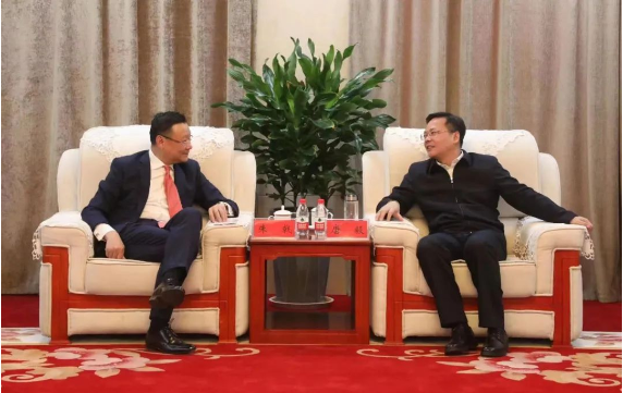 烏海市委書記唐毅會見卡博特執(zhí)行副總裁朱戟 烏海市委書記唐毅會見卡博特執(zhí)行副總裁朱戟
