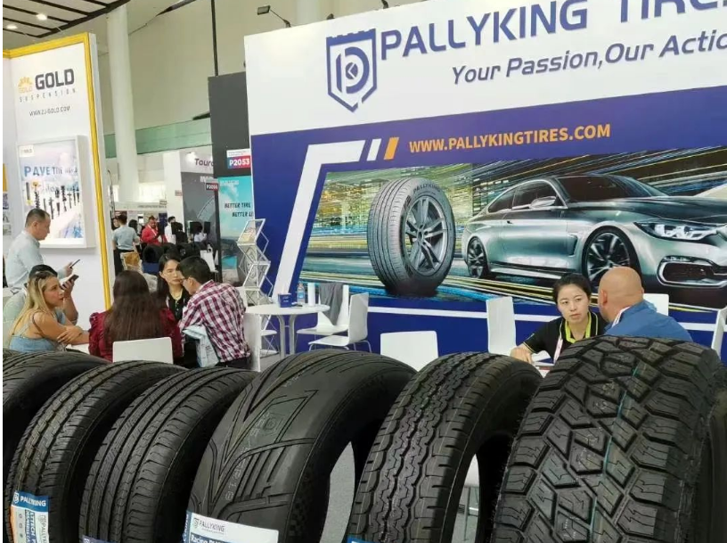 倍力勁輪胎展示了更適合海外市場(chǎng)的產(chǎn)品，包括HP、UHP、SUV、L/T、A/T、ALL-SEASON、WINTER等多個(gè)系列，深受眾多客戶(hù)青睞。倍力勁輪胎憑借其設(shè)計(jì)創(chuàng)新、性能可靠和品質(zhì)過(guò)硬的產(chǎn)品贏得了參展客戶(hù)的贊譽(yù)。