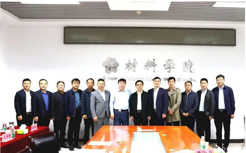 本次研討會為相關(guān)專家和企業(yè)代表提供了一個交流合作的平臺，旨在共同探索廢舊輪胎轉(zhuǎn)化利用的創(chuàng)新技術(shù)和可行方案，推動廢舊輪胎產(chǎn)業(yè)的高質(zhì)量發(fā)展，為建設(shè)無廢城市做出貢獻。