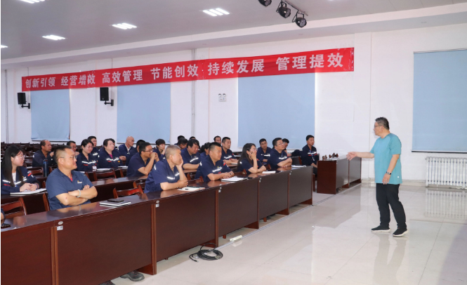 未來，耐斯特炭黑有限公司表示將繼續(xù)圍繞安全生產(chǎn)責(zé)任制開展一系列綜合培訓(xùn)，包括安全管理制度、安全分析、安全決策、事故預(yù)測和防范等內(nèi)容，以不斷增強(qiáng)員工的安全責(zé)任意識和安全技能知識。這些舉措旨在為企業(yè)的安全生產(chǎn)和穩(wěn)定運(yùn)行提供全方位的保障。