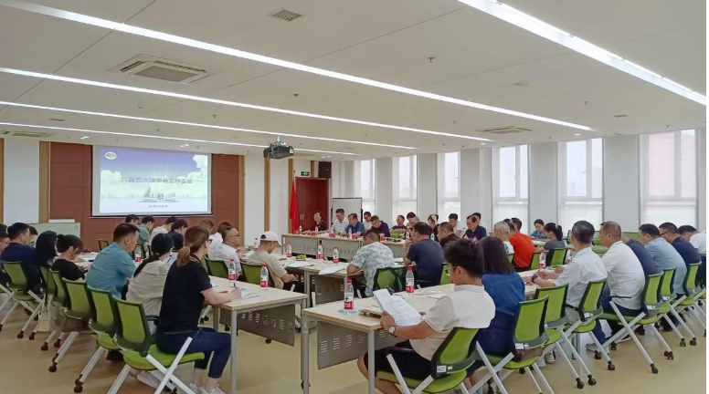 寧波涂裝協(xié)會(huì)六屆五次理事會(huì)于7月22日下午在寧波召開(kāi)。