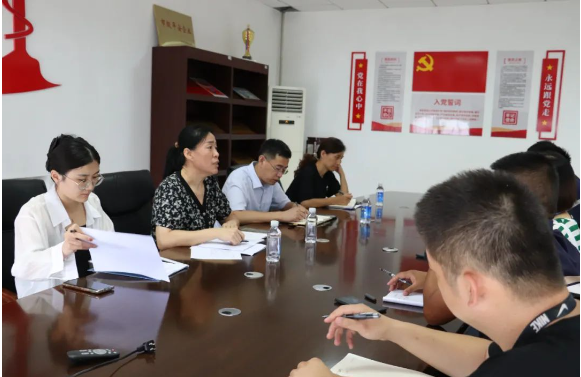 墾利區(qū)商務(wù)局副局長(zhǎng)楊立海表示對(duì)公司的發(fā)展前景表示肯定，并承諾在今后的工作中，該局將持續(xù)與企業(yè)保持緊密的溝通與合作，提供政策支持，確保各項(xiàng)工作得以順利實(shí)施，共同營(yíng)造穩(wěn)健、健康的發(fā)展環(huán)境。