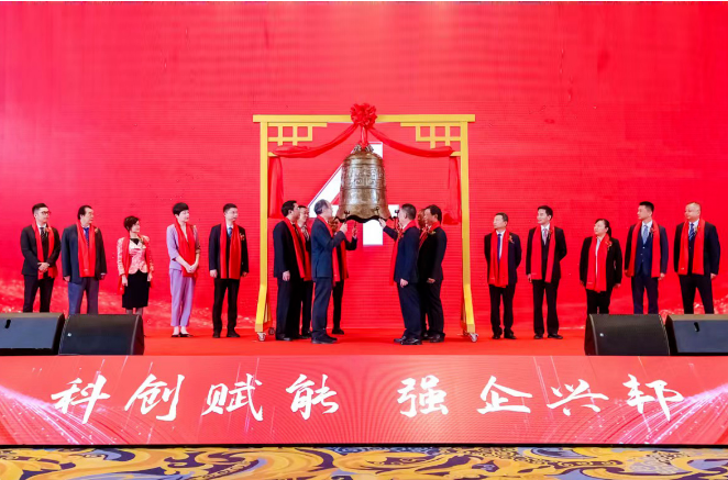 科強(qiáng)股份作為一家專注于高性能特種橡膠制品的企業(yè)，多年來深耕于光伏和軌交設(shè)備等領(lǐng)域，積累了獨(dú)特的競(jìng)爭(zhēng)優(yōu)勢(shì)和品牌影響力。此次上市不僅是對(duì)其過去多年經(jīng)營成果的肯定，也是企業(yè)邁向資本市場(chǎng)的一次重大轉(zhuǎn)型，為企業(yè)注入了更強(qiáng)的活力和動(dòng)力。