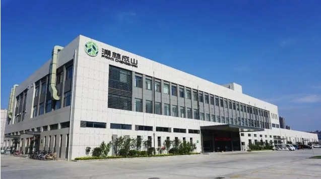 浦林成山公司發(fā)布了其半年報，披露了一系列令人振奮的成績和未來計劃。該公司計劃在2023年下半年啟動泰國輪胎生產(chǎn)基地三期項目，該項目旨在年產(chǎn)200萬條半鋼子午線輪胎。